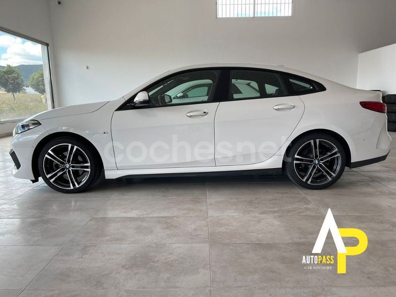 Blanco Usado 2022 BMW 218 M Sport Coupe | 31.500 € (Un poco caro) - Imagen 1/4