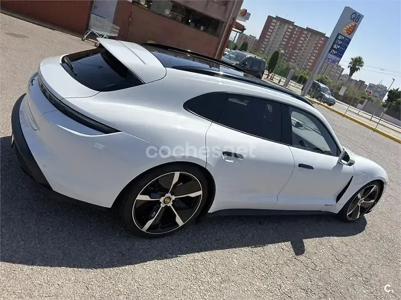Usado Porsche Taycan Sport Turismo Sport Turismo 2023 Eléctrico Familiar