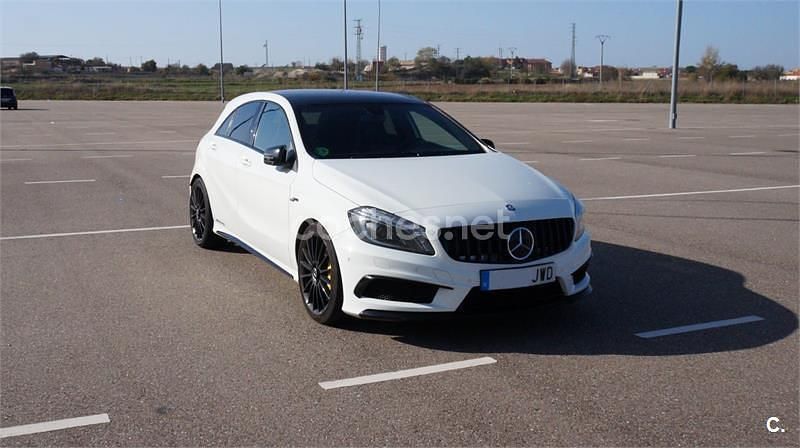 Blanco Usado 2014 Mercedes A45 AMG AMG Berlina | 24.490 € (Buen precio) - Imagen 1/4