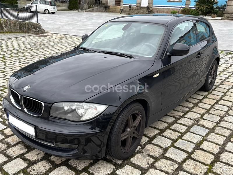 Negro Usado 2011 BMW 116 Utilitario | 6500 € (Precio justo) - Imagen 1/4