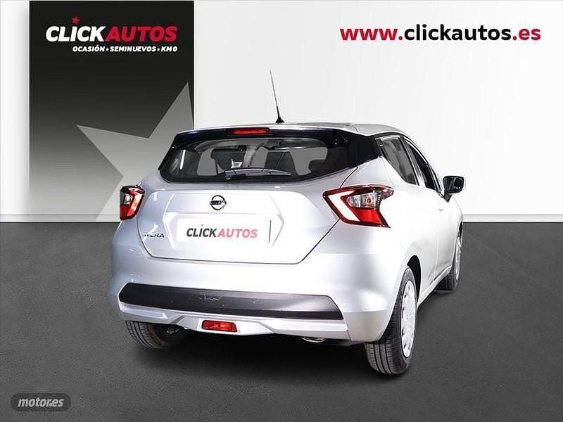 Usado Nissan Micra Acenta 92 CV (67 kW) 2022 Plateado Utilitario