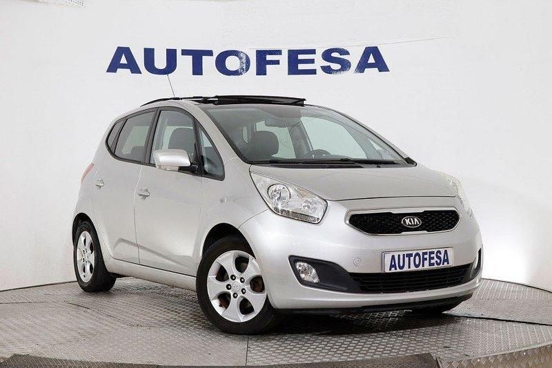 Usado Kia Venga Premium 125 CV (91 kW) 2013 Plata Utilitario