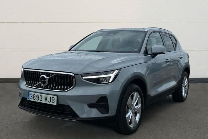 Usado Volvo XC40 Core 165 CV (121 kW) 2023 Gris SUV