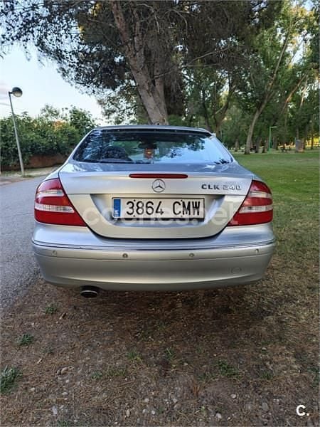 Usado Mercedes CLK240 Avantgarde 170 CV (125 kW) 2002 Gris / plata Coupe