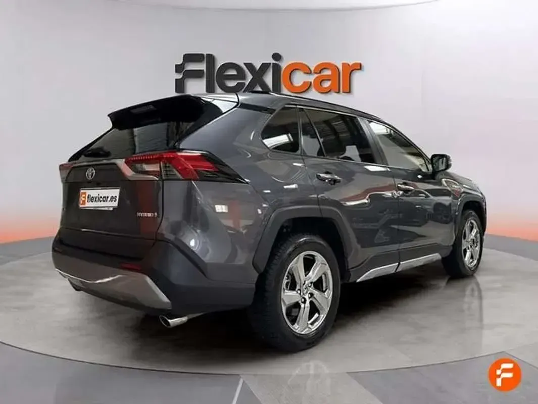 Usado Toyota RAV4 Hybrid Advance 218 CV (160 kW) 2021 Gris SUV