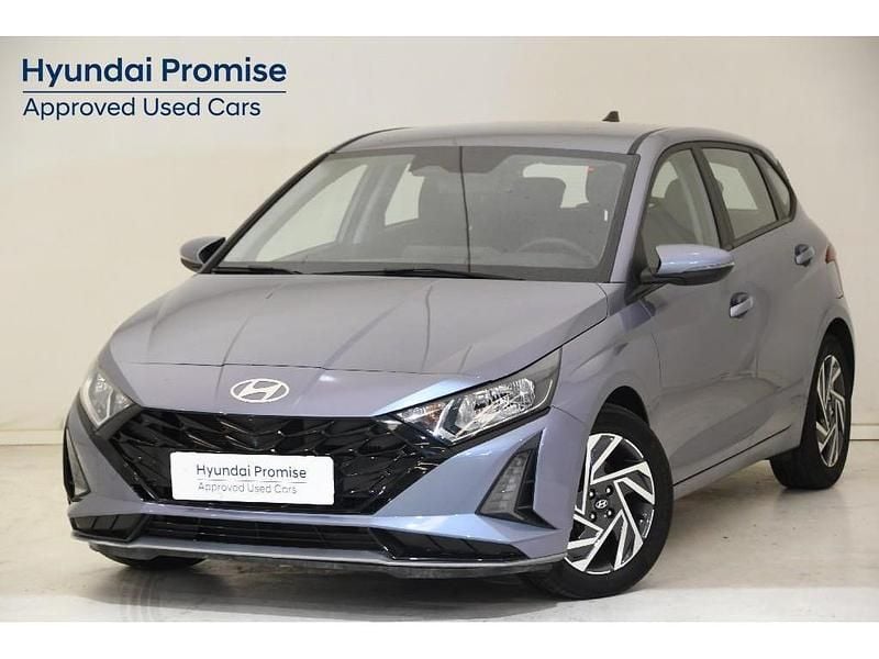Meta blue Usado 2024 Hyundai i20 Berlina | 15.895 € (Precio justo) - Imagen 1/4