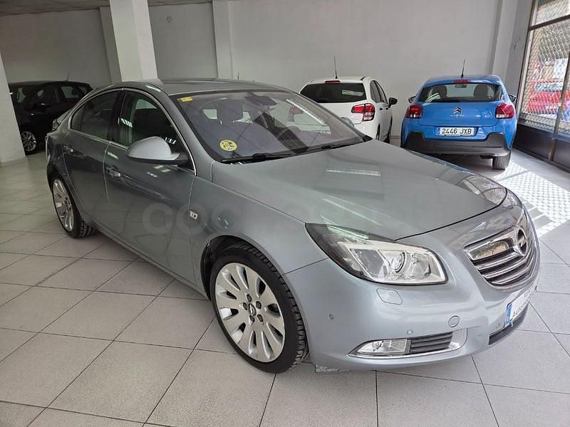 Usado Opel Insignia Excellence 163 CV (119 kW) 2013 Gris / plata Berlina