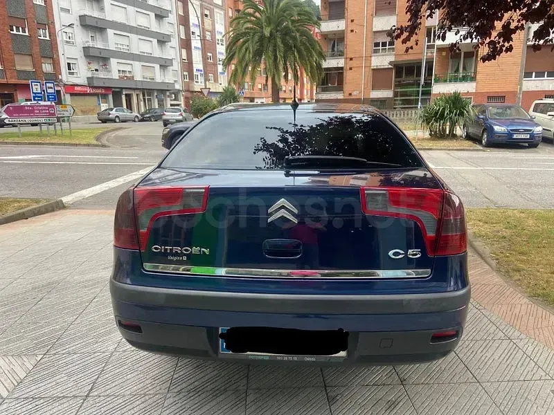 Usado Citroën C5 110 CV (80 kW) 2005 Azul Berlina