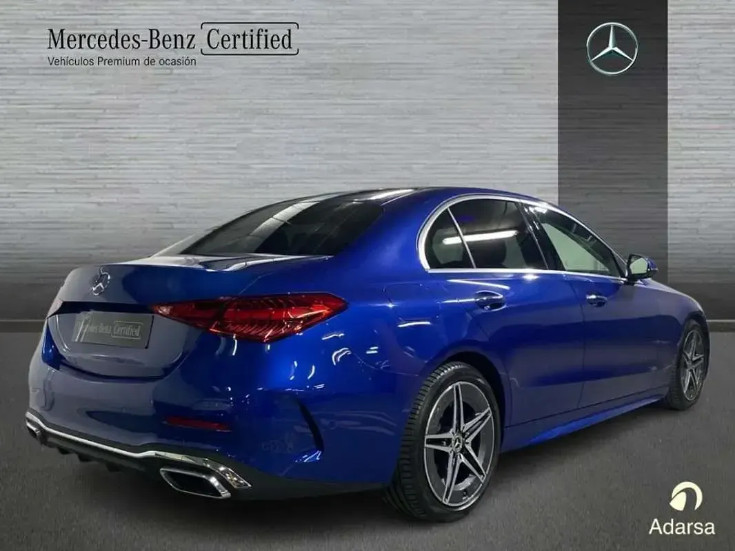 Usado Mercedes C180 AMG line 170 CV (125 kW) 2021 Berlina