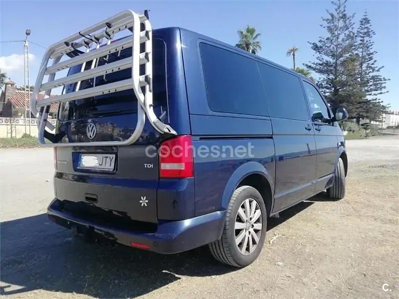 Usado VW Multivan Highline 140 CV (102 kW) 2011 Azul Monovolumen