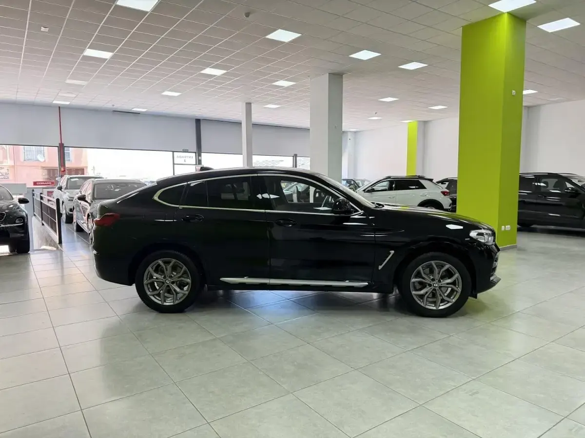 Usado BMW X4 Comfort Edition 190 CV (139 kW) 2020 Negro SUV