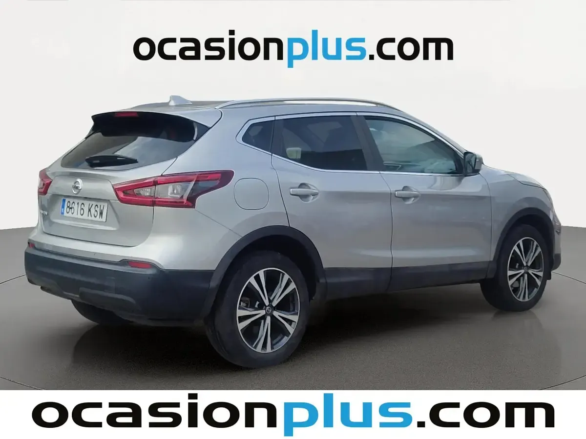 Usado Nissan Qashqai N-Connecta 116 CV (85 kW) 2019 Gris plata SUV