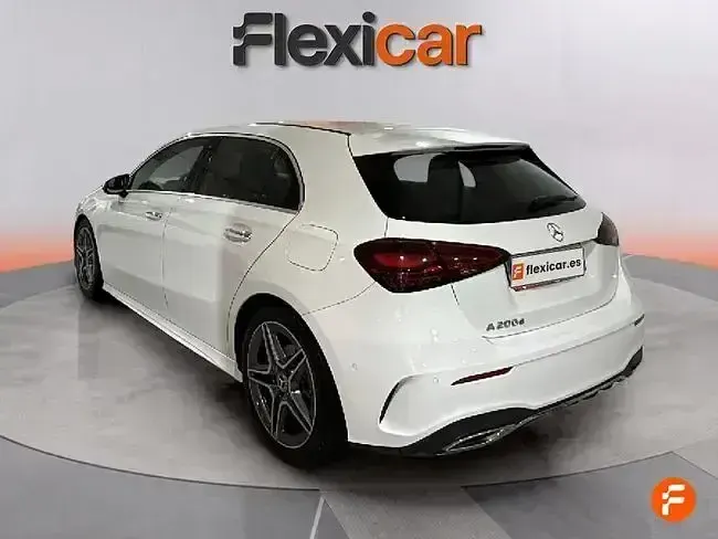 Usado Mercedes A200 150 CV (110 kW) 2023 Blanco Berlina