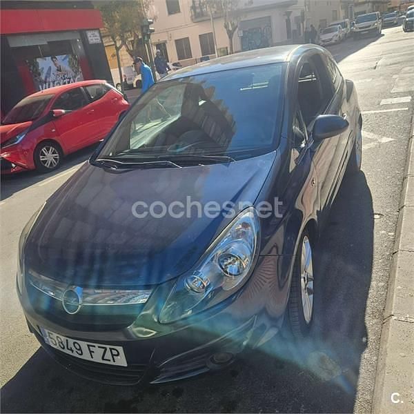 Azul Usado 2008 Opel Corsa Enjoy Berlina | 3700 € (Buen precio) - Imagen 1/4