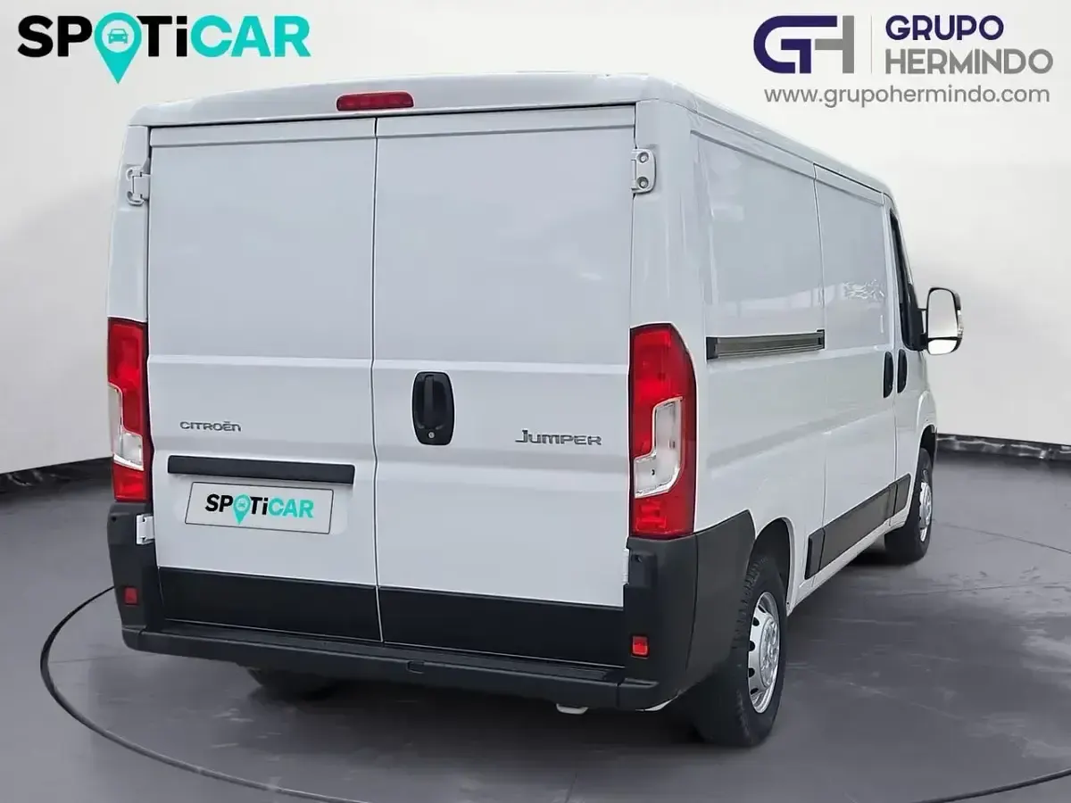 Usado Citroën Jumper 140 CV (102 kW) 2021 Blanco Monovolumen