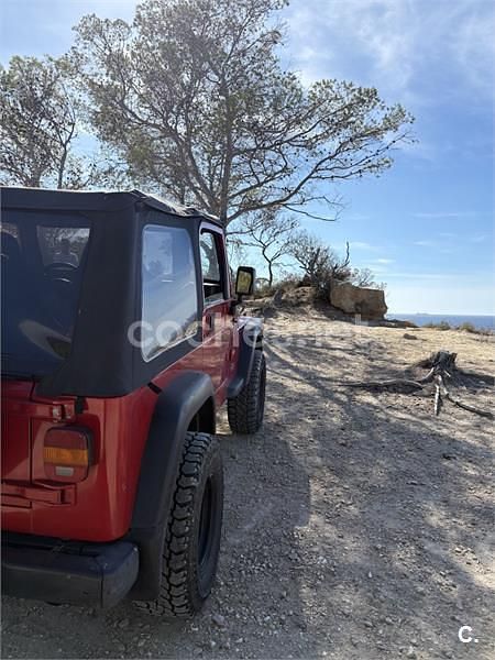 Usado Jeep Wrangler 181 CV (133 kW) 1998 Rojo SUV