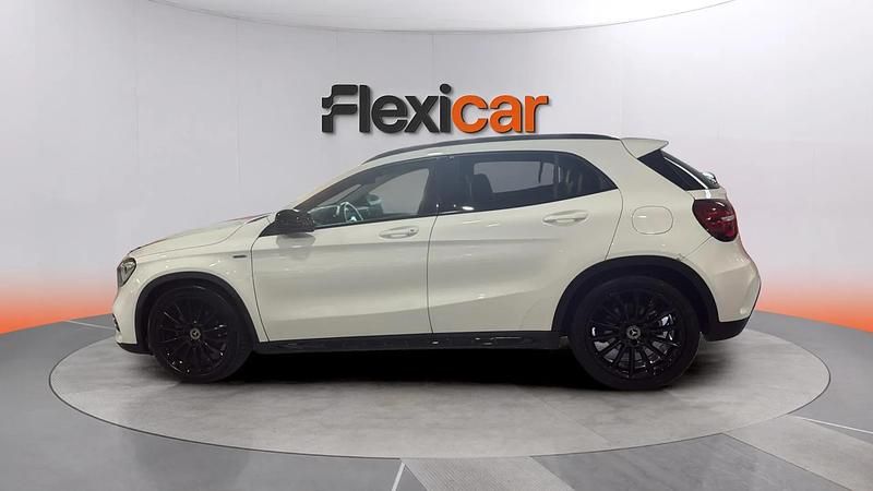 Usado Mercedes GLA200 156 CV (114 kW) 2019 Blanco SUV