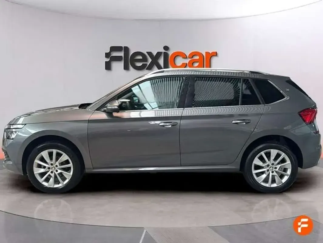Usado Skoda Kamiq Ambition 150 CV (110 kW) 2022 Gris SUV