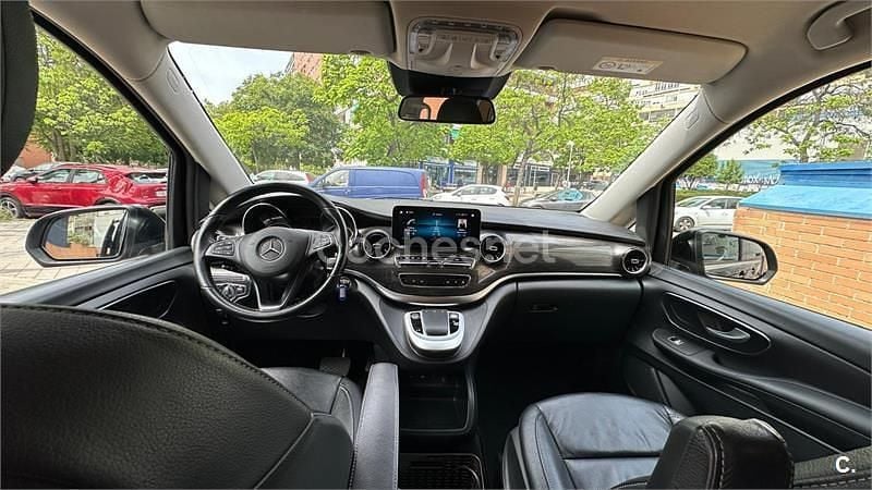 Occasion Mercedes V220 Avantgarde 163 PK (119 kW) 2022 Zwart MPV