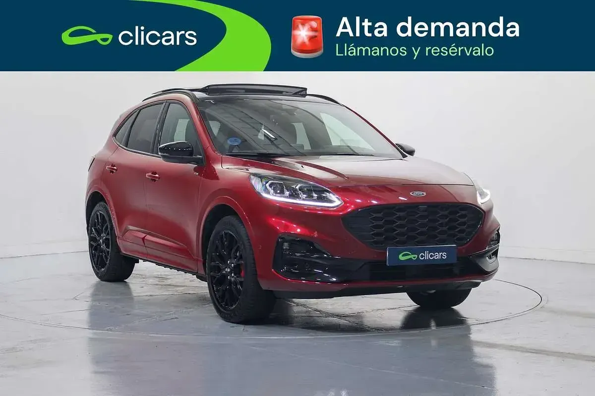 Usado Ford Kuga ST-Line X 226 CV (166 kW) 2023 Rojo SUV