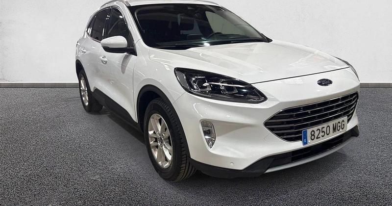 Usado Ford Kuga Titanium 150 HP (110 kW) 2023 SUV