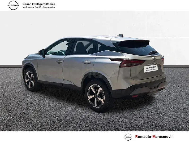 Usado Nissan Qashqai N-Connecta 140 CV (102 kW) 2024 Gris / plata SUV