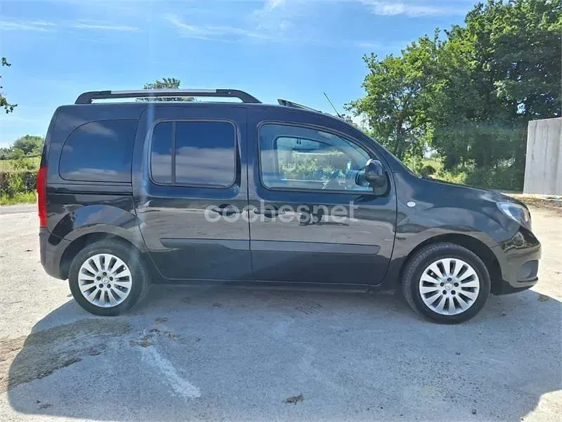 Usado Mercedes Citan 111 110 CV (80 kW) 2019 Negro Monovolumen
