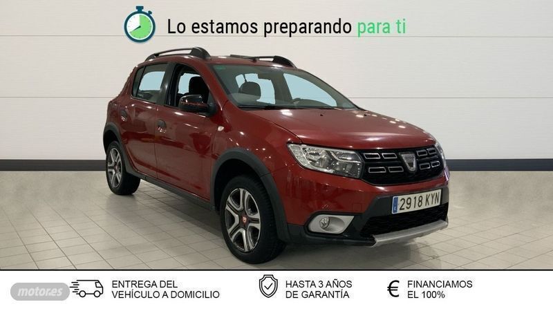 Usado Dacia Sandero 90 CV (66 kW) 2019 Rojo Utilitario