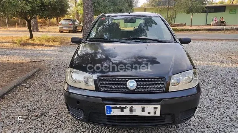Usado Fiat Punto Classica 60 CV (44 kW) 2007 Negro Utilitario