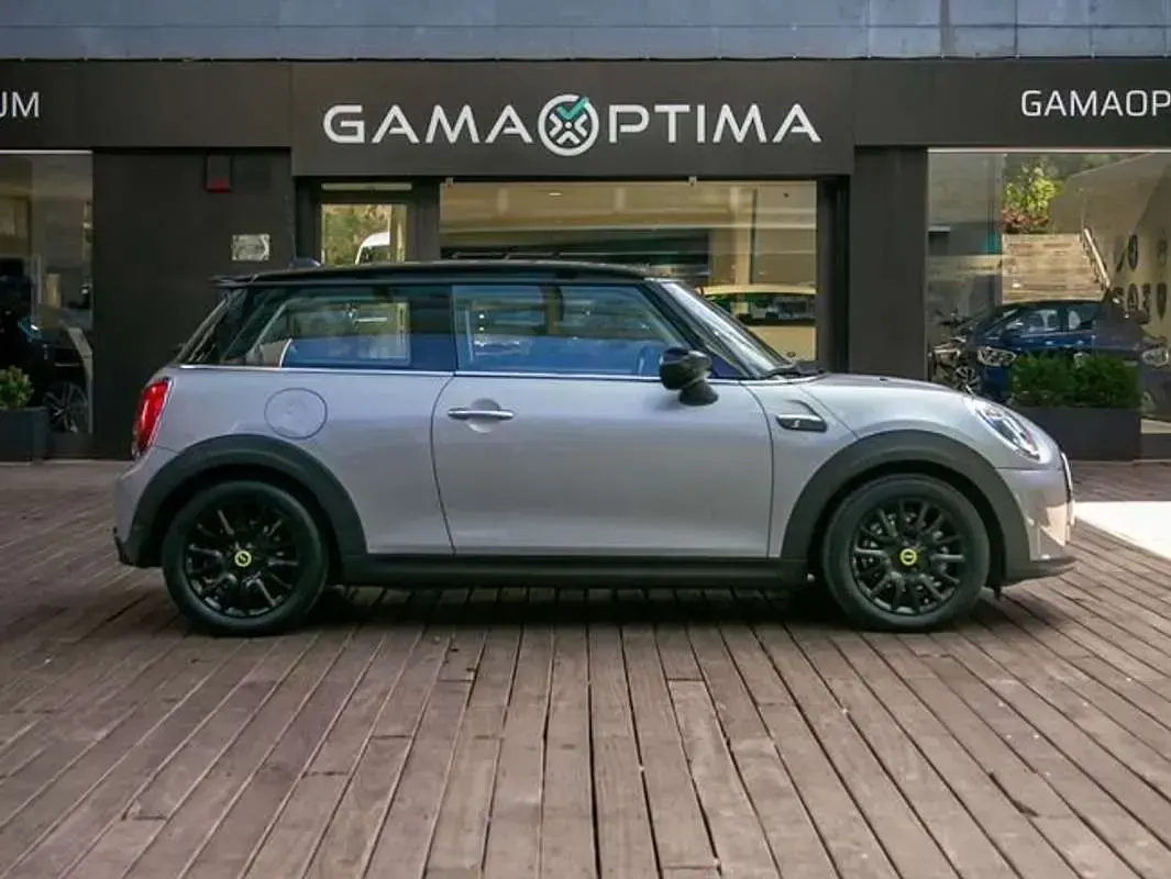 Usado Mini Cooper 135 kW (184 CV) 2023 Gris Utilitario