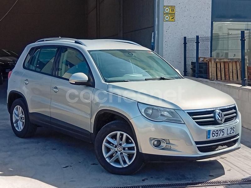 Usado VW Tiguan 170 CV (125 kW) 2009 Gris / plata SUV