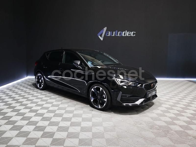 Usado Cupra Leon 150 CV (110 kW) 2024 Negro Berlina