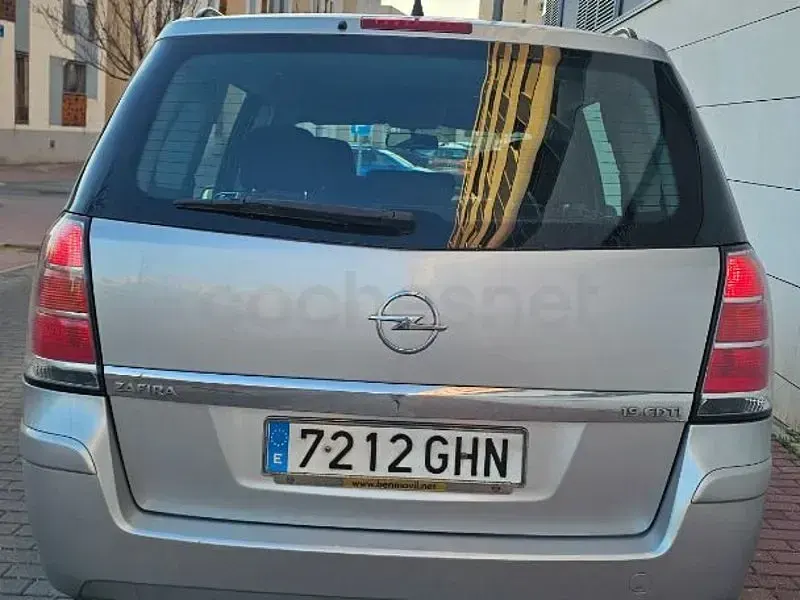 Usado Opel Zafira Enjoy 120 CV (88 kW) 2008 Gris / plata Monovolumen