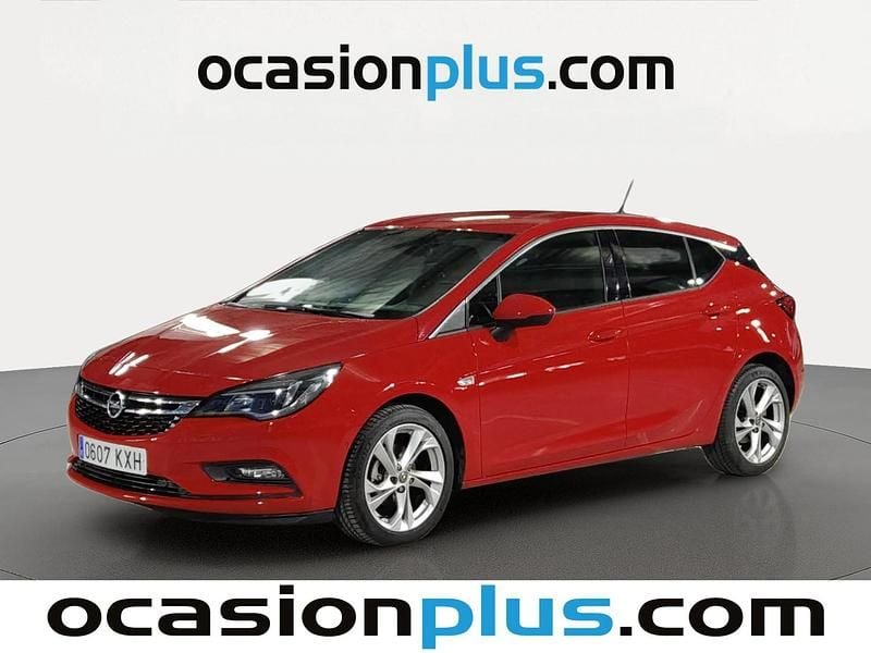 Usado Opel Astra Dynamic 125 HP (91 kW) 2019 Citadino
