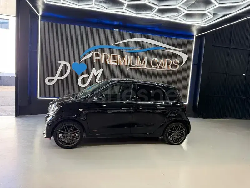 Käytetty Smart ForFour Brabus 109 HP (80 kW) 2018 Musta Viistoperä
