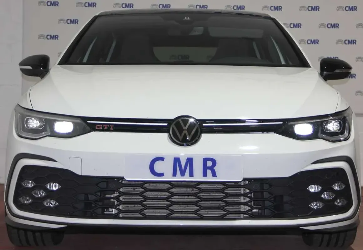 Usado VW Golf VIII GTI 245 CV (180 kW) 2023 Blanco Utilitario