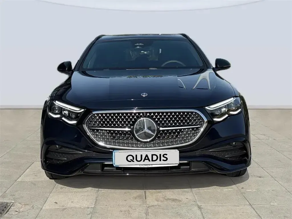 Nuevo Mercedes E220 197 CV (144 kW) 2026 Azul nautico Familiar