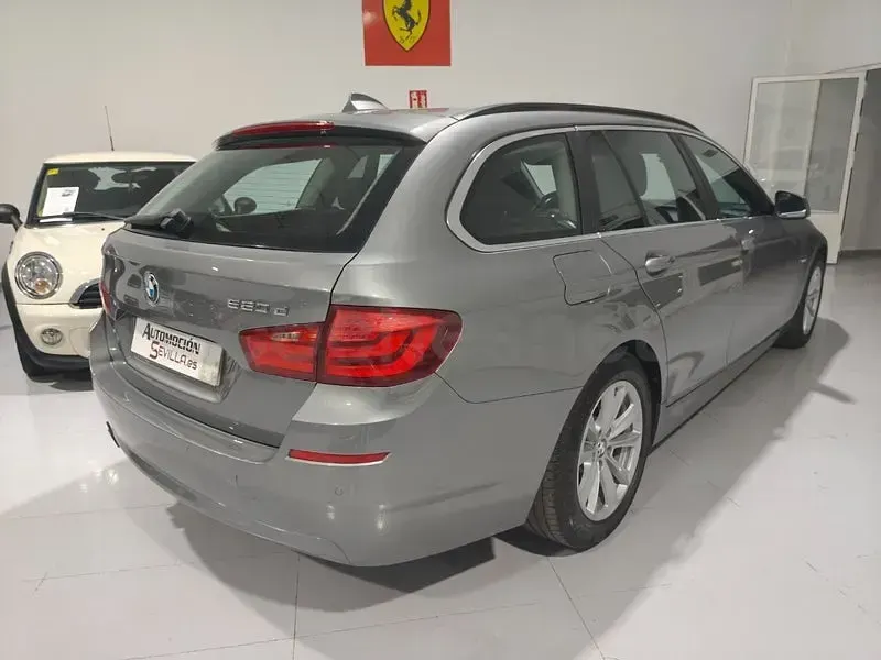 Usado BMW 520 184 CV (135 kW) 2012 Gris / plata Familiar