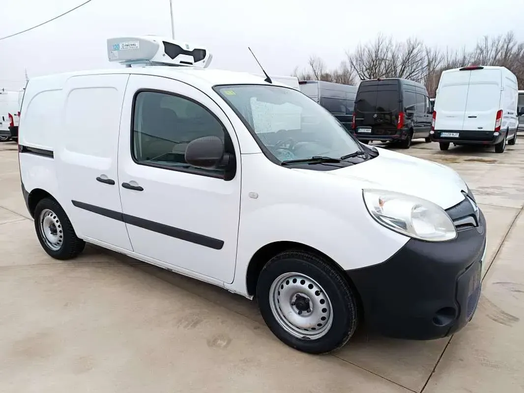 Usado Renault Kangoo 80 CV (58 kW) 2020 Blanco Monovolumen