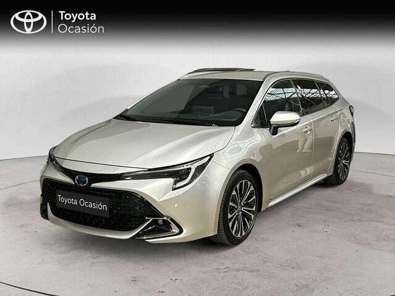 Plateado Usado 2024 Toyota Corolla Style Familiar | 29.250 € - Imagen 1/4