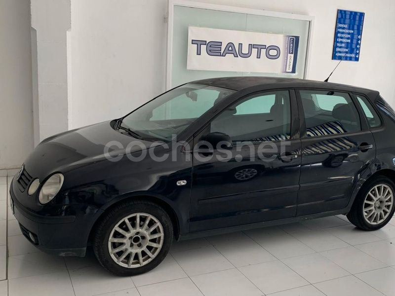 Negro Usado 2003 VW Polo Trendline Berlina | 3200 € (Precio justo) - Imagen 1/4