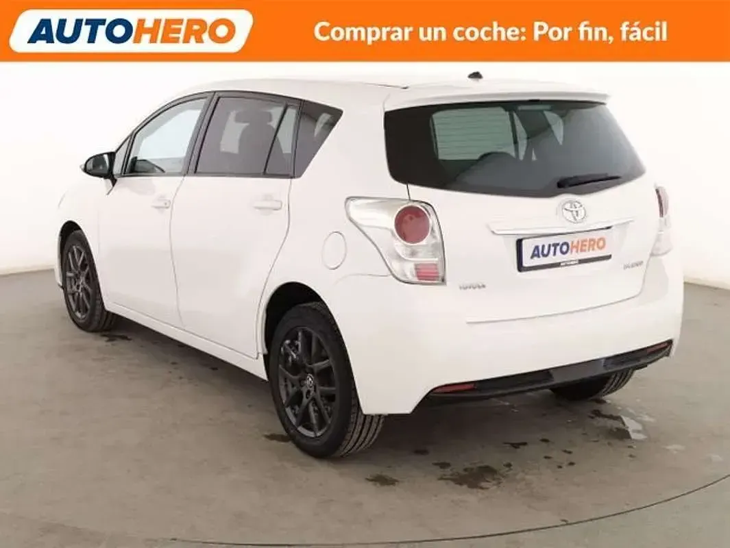 Usado Toyota Verso Comfort 110 CV (80 kW) 2015 Blanco Monovolumen