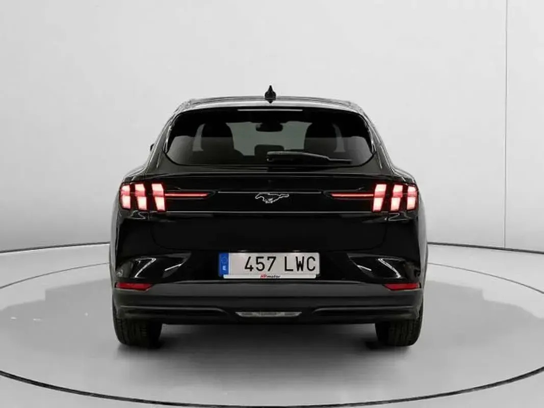 Usado Ford Mustang Mach-E 197 kW (269 CV) 2022 Negro SUV