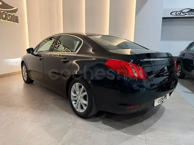 Usado Peugeot 508 RXH 200 CV (147 kW) 2017 Azul Familiar