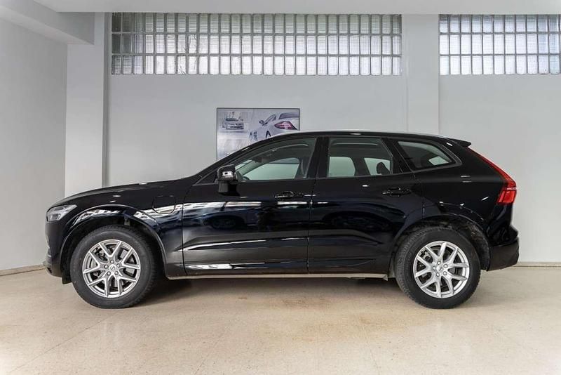 Usado Volvo XC60 Momentum 408 CV (300 kW) 2019 Negro SUV