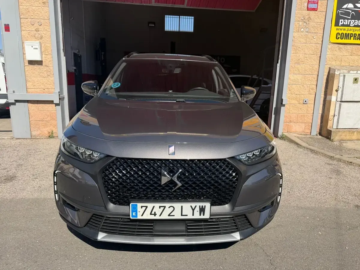 Usado DS Automobiles DS7 Crossback 130 CV (95 kW) 2022 Gris SUV