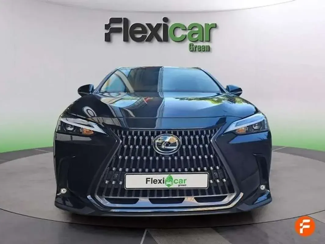 Usado Lexus NX300h Executive Line 242 CV (177 kW) 2022 Negro SUV