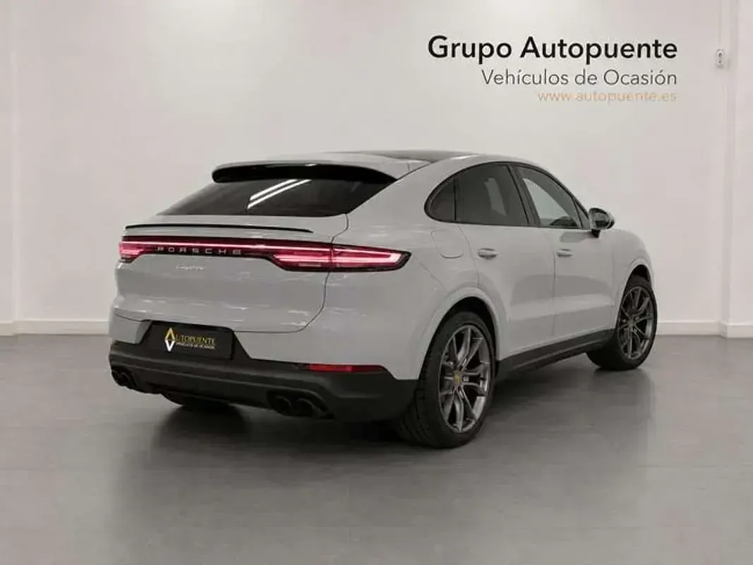 Usado Porsche Cayenne S 441 CV (324 kW) 2019 Gris SUV