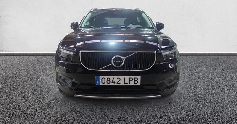 Usado Volvo XC40 Momentum 163 CV (119 kW) 2021 SUV