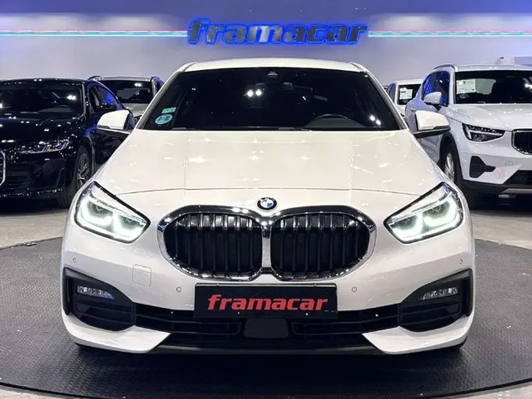 Usado BMW 118 150 CV (110 kW) 2022 Blanco Utilitario